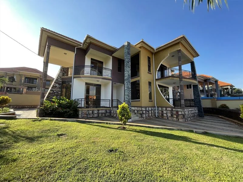 beautiful-newly-finished-house