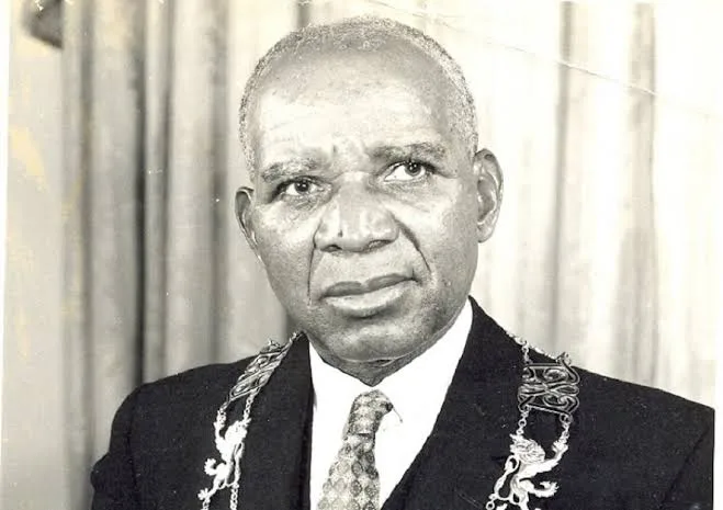 hastings-kamuzu-banda